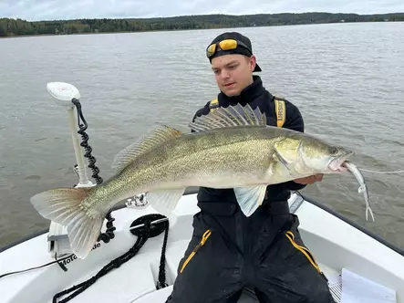 Ruodon kalastusopaspalvelut - Leo Tuomi - Övriga produkter - 350095001 - 2