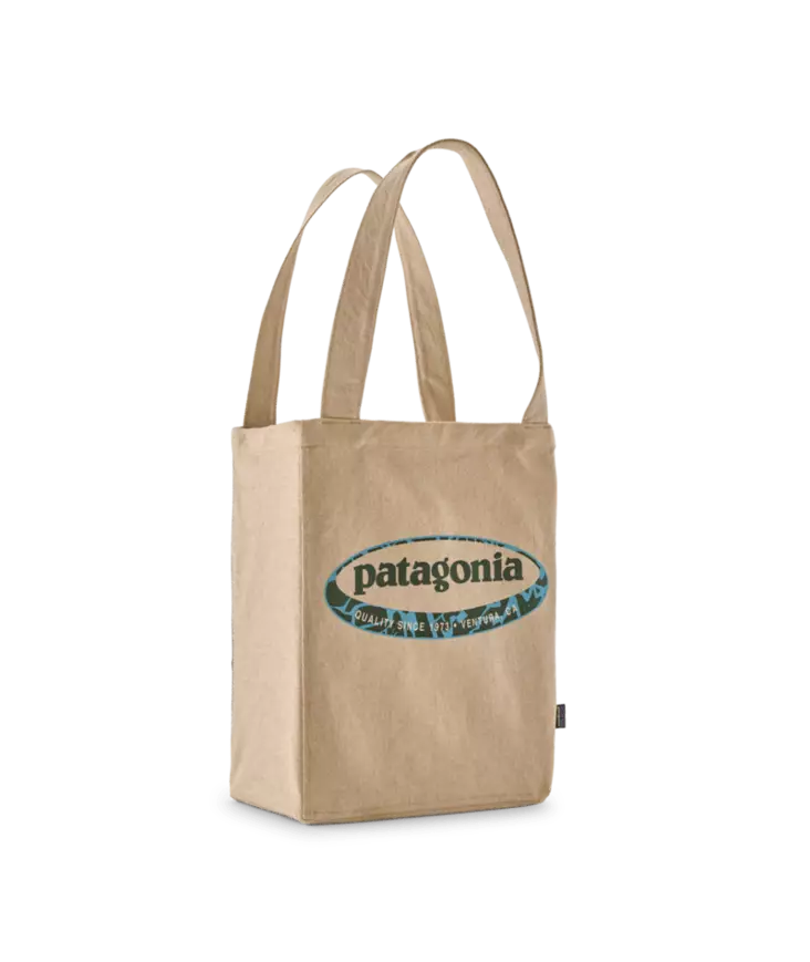 Patagonia Recycled Market Tote 95 Oval Logo Mountain Sun Classic Tan - Utrustningväskor - 199346242851 - 1