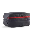 Patagonia Black Hole Cube 6L Smolder Blue w/Amanita Red - Utrustningväskor - 198077741992 - 2