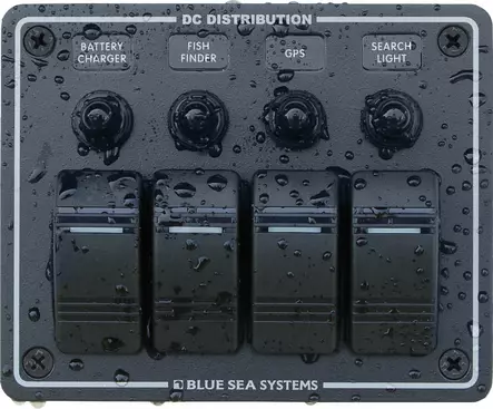Blue Sea Systems Panel H2O 12VDC CLB 4-pos Black - Batteri och elektriska tillbehör - 632085083724 - 2