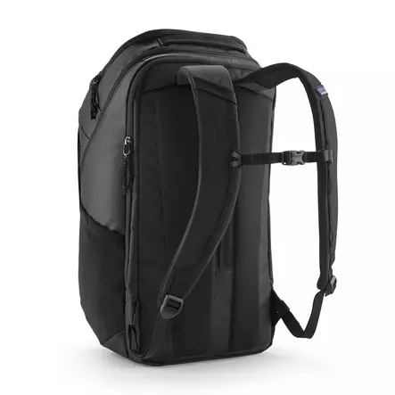 Patagonia Black Hole Pack 32L Black on Black - Ryggsäckar - 198077514084 - 2