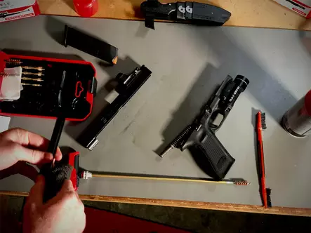 Birchwood Casey Handgun Cleaning Kit - Vapenrengöringssatser - 888151026298 - 3