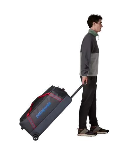 Patagonia Black Hole Wheeled Duffel 100L Smolder Blue w/Amanita Red - Utrustningväskor - 198077742098 - 2