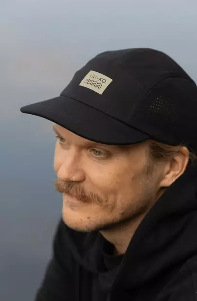 Vai-Ko Detour 5-Panel Cap Black - Kepsar - 6440000200279 - 2