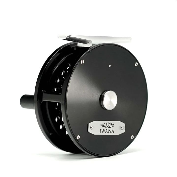 Iwana Retro Trout 3 1/4" Black - Flugrullar - 6975745030329 - 1