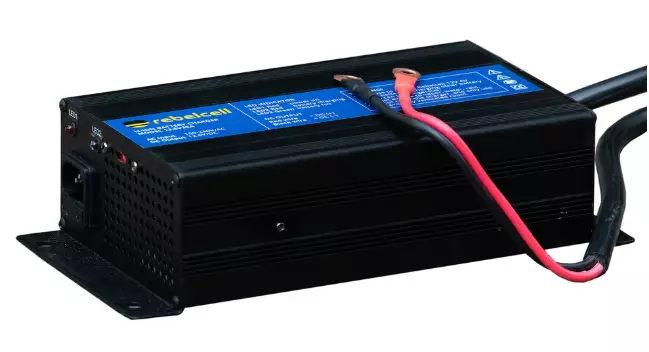 Rebelcell Charger 12,6V/35A - Batteriladdare - 7106623690789 - 1